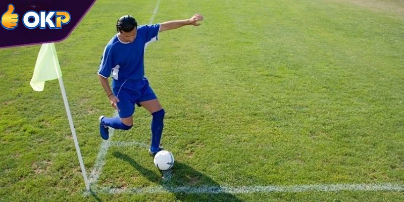 Hướng Dẫn Cách Đá Phạt Góc Nhanh Chóng và Chiến Thuật
